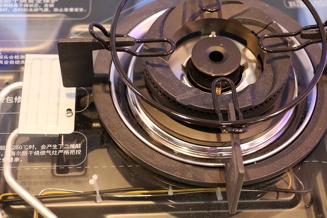 燃气灶怎么选认准这3点不被坑,选商用燃气灶