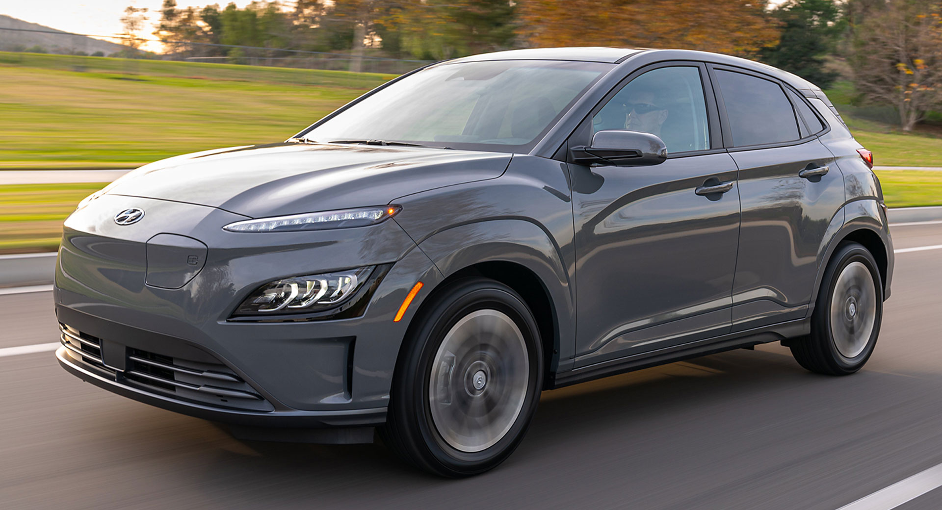 美国发布电动汽车税收新规,韩系车最惨的几款车