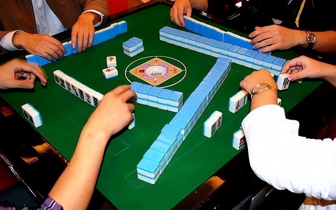 农村又现四大“毒瘤”，40岁到70岁的人更容易沾上，需严惩打击