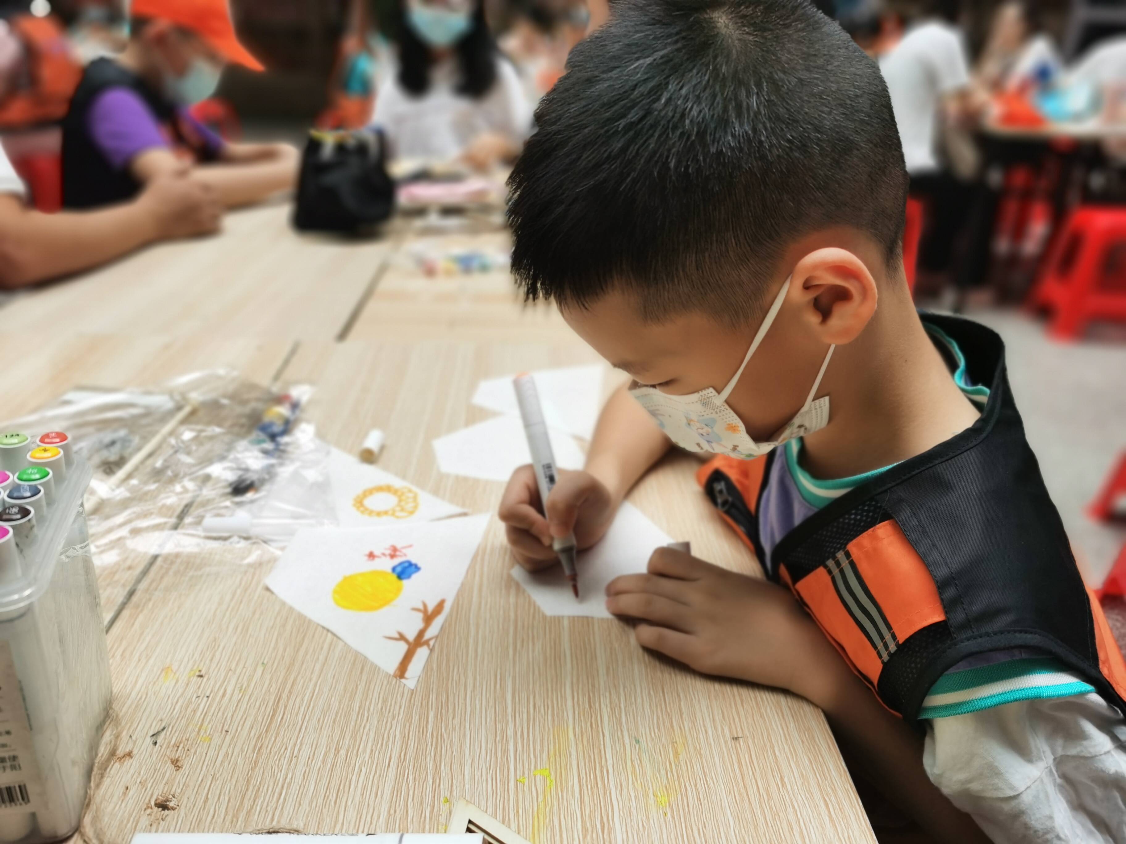 巧手制灯笼浓浓中秋,小记者寻找年味活动设计方案