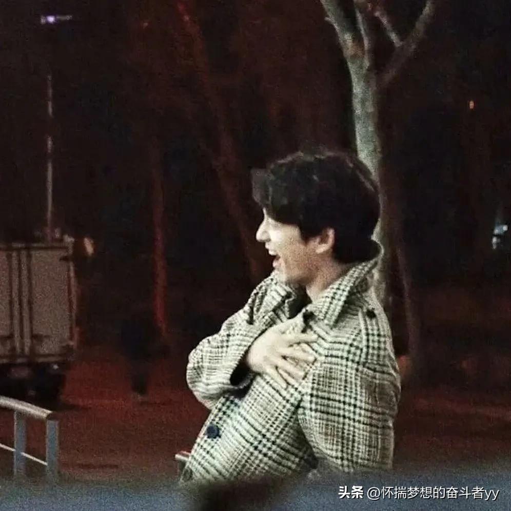 鬼怪孔刘李栋旭并肩而行,鬼怪大叔孔刘独白