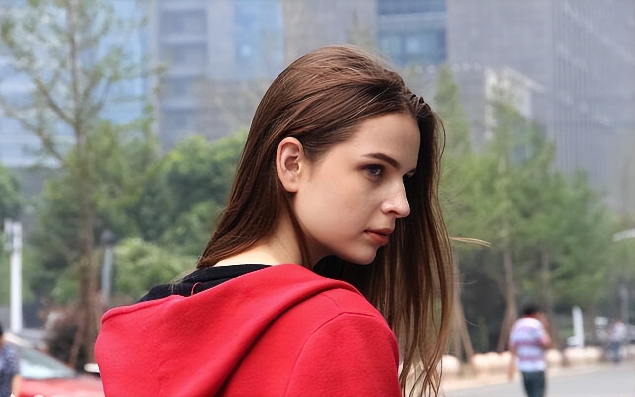 100块人民币拿到乌克兰能兑换多少,100元人民币在乌克兰都买什么东西