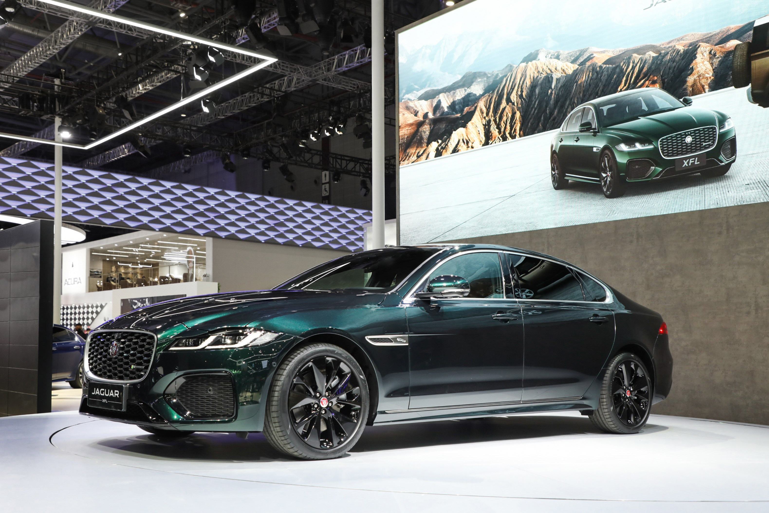 捷豹靠国内救活的吗,捷豹从豪华品牌跌入低谷