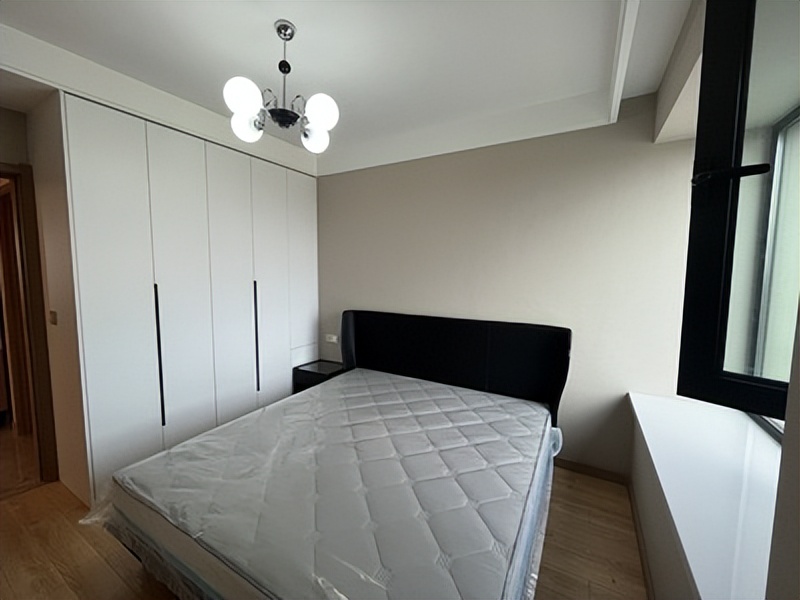 棕榈床垫和乳胶床垫哪种好,15岁适合棕榈垫子还是弹簧垫子