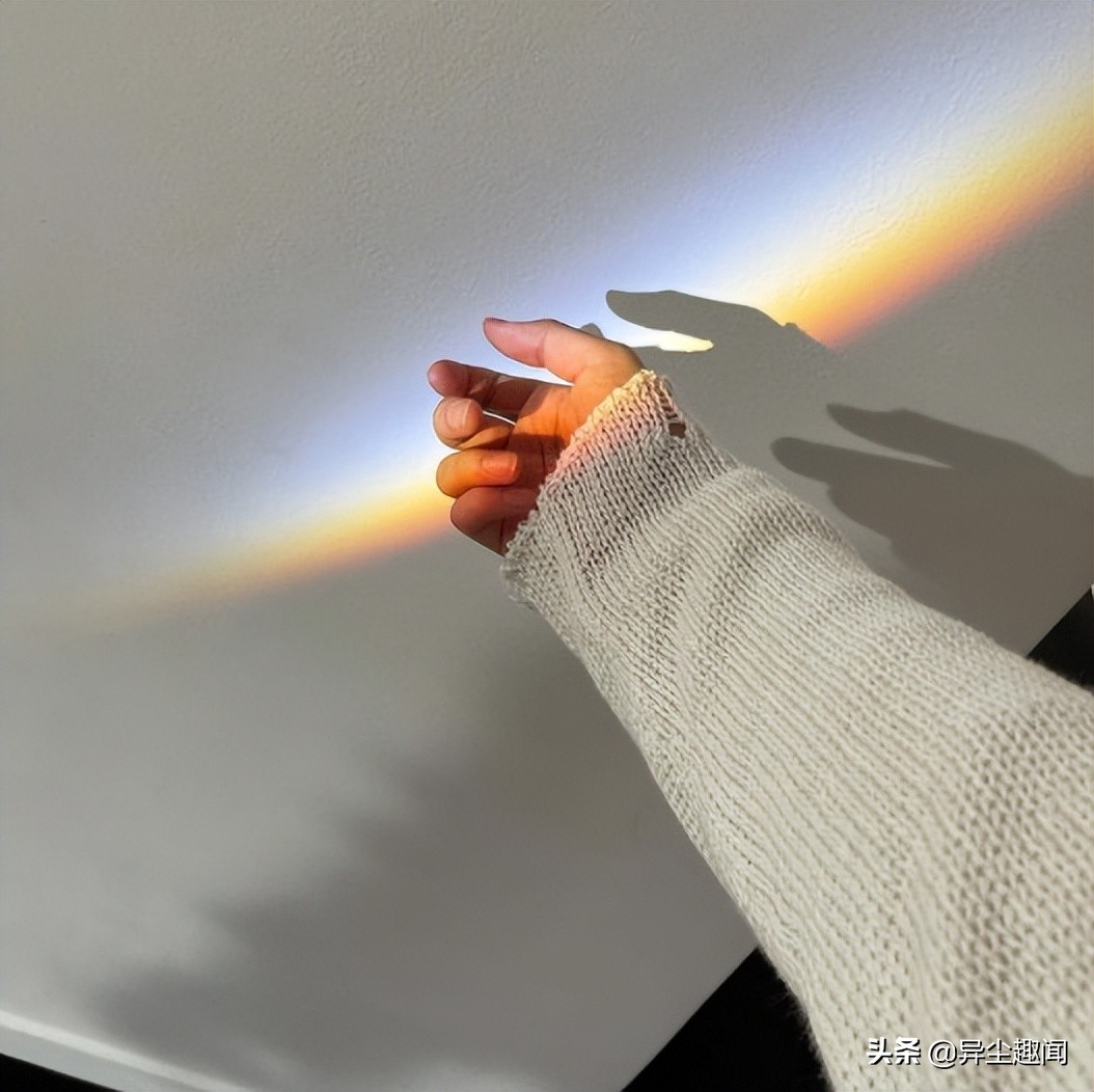 那些惊艳的韩国男星,手控看到好看的手什么感觉