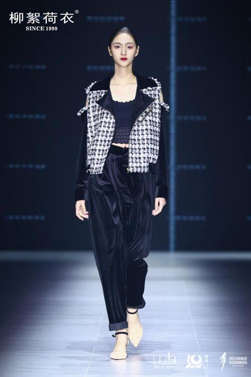 2023年新款时尚女装盐系气质,盛泽时尚女装