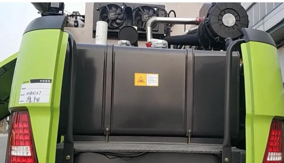 联合收割机雷沃gm100收玉米,小麦联合收割机雷沃最新款