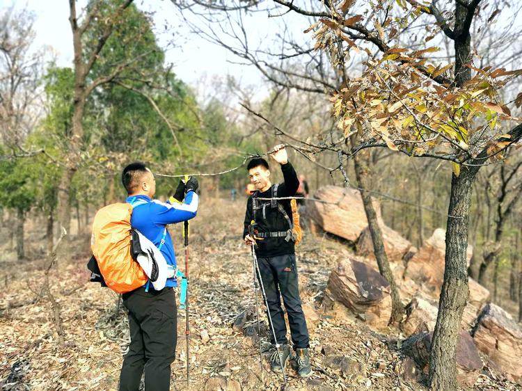 绝壁大梯白云寺,徒步白云寺