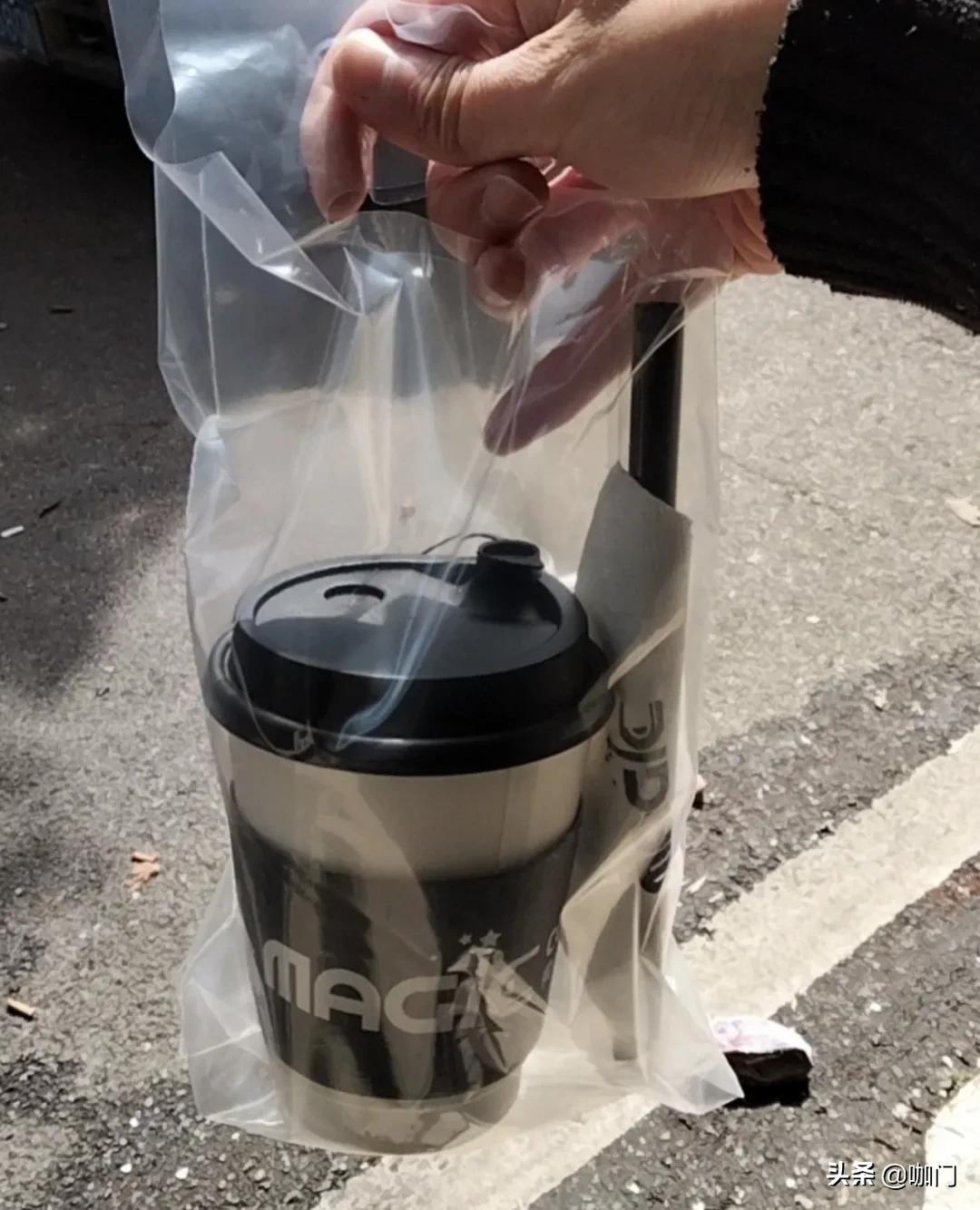 开店亏损20亿的咖啡店,开店半年亏30万