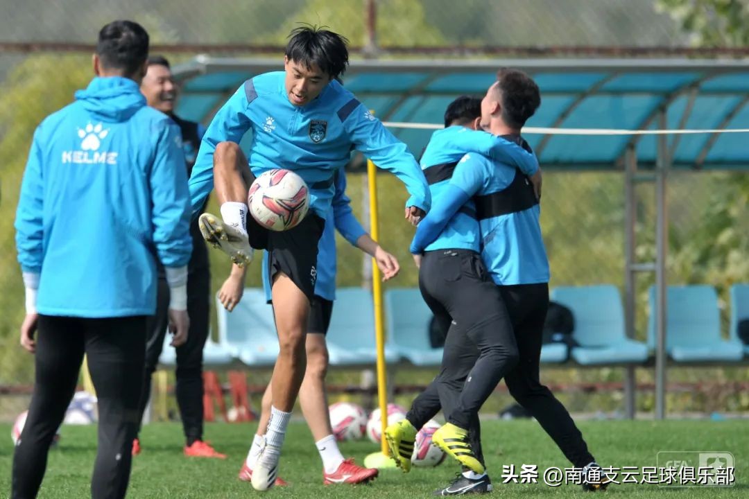 鍥藉闃熻档鏅撲笢,璧垫檽涓渃ba