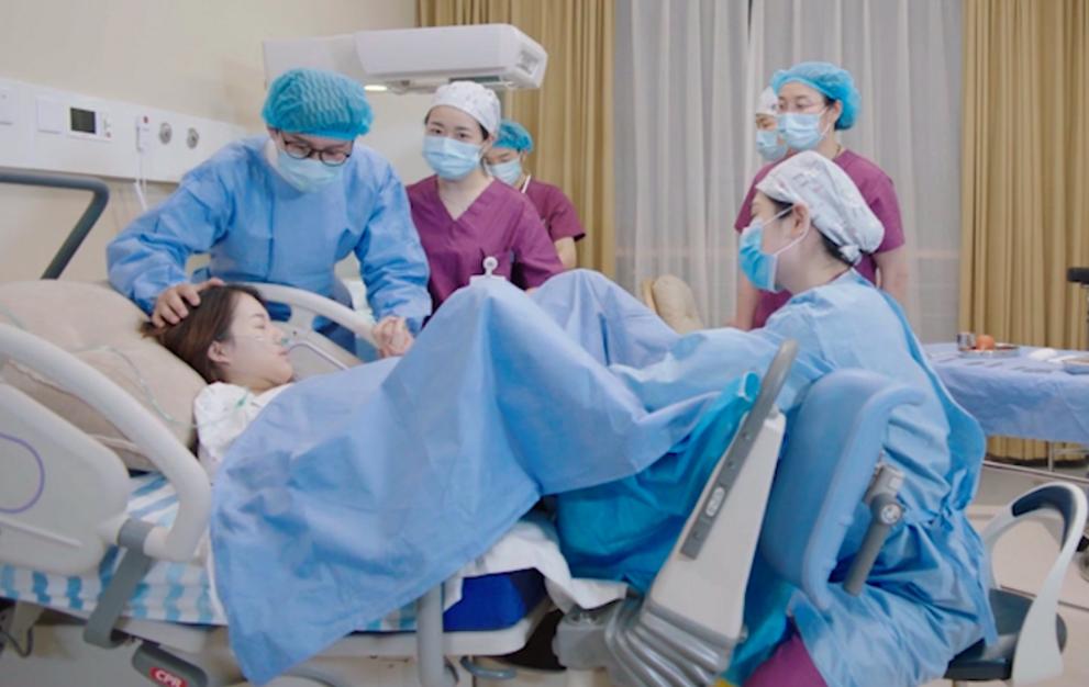 产后子宫脱垂的症状怎么办,年龄大的人子宫脱垂症状