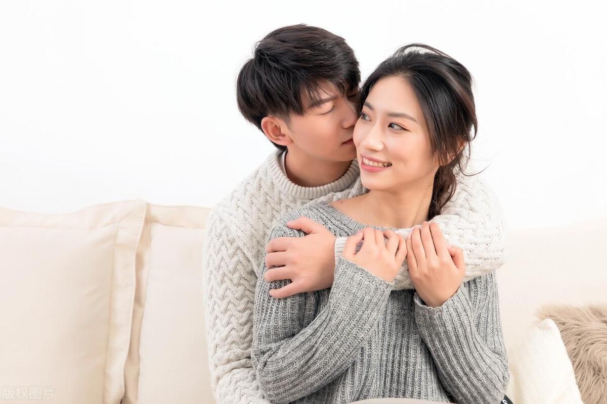 妻子车祸去世和女儿相依为命,妻子车祸中丧生丈夫苦寻六年