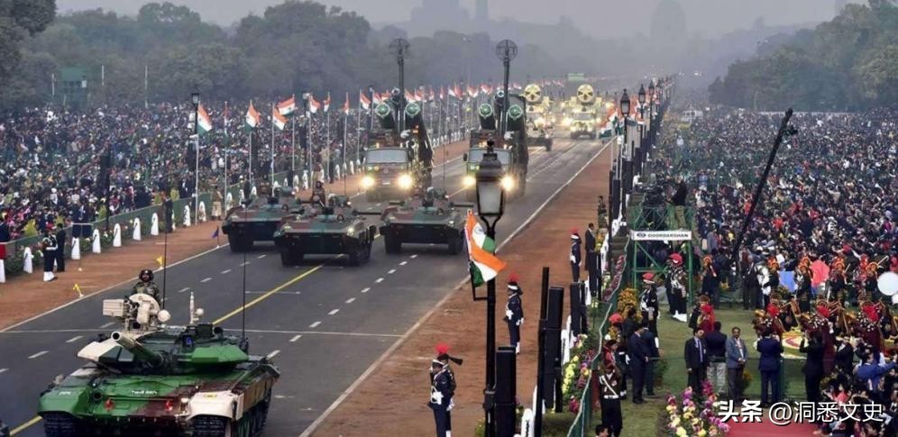 12亿美元买一架飞机，被外国轮着坑，印度是如何成为*火军**韭菜的？