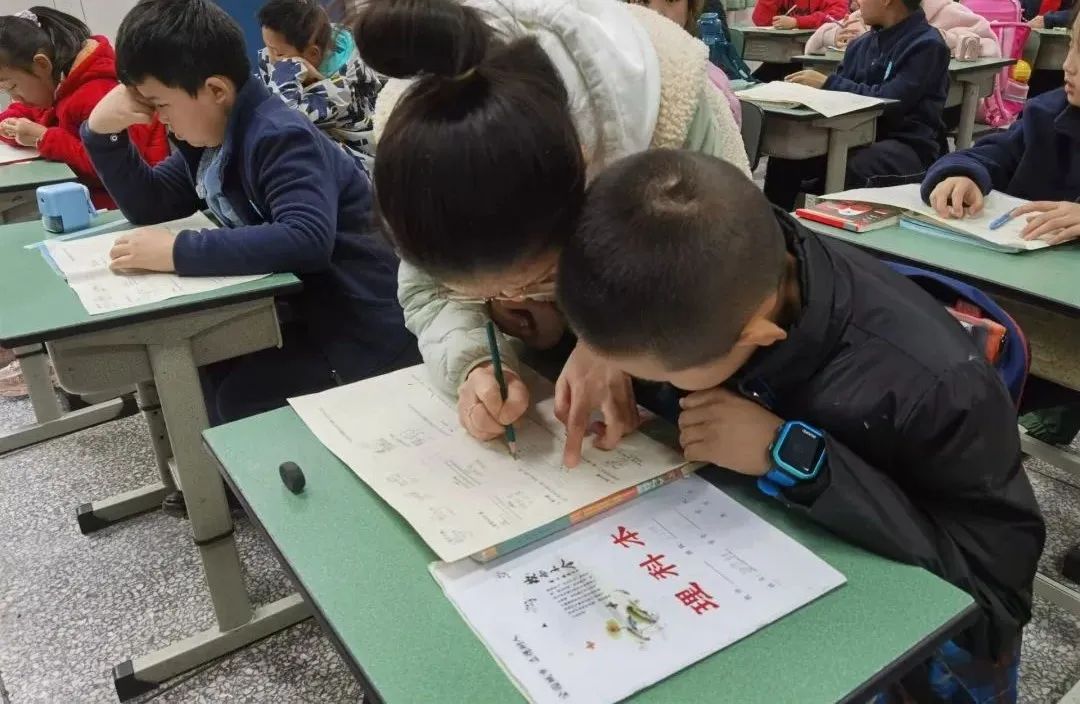 学校用心，学生开心，家长放心｜记天府新区白沙小学周末托管服务