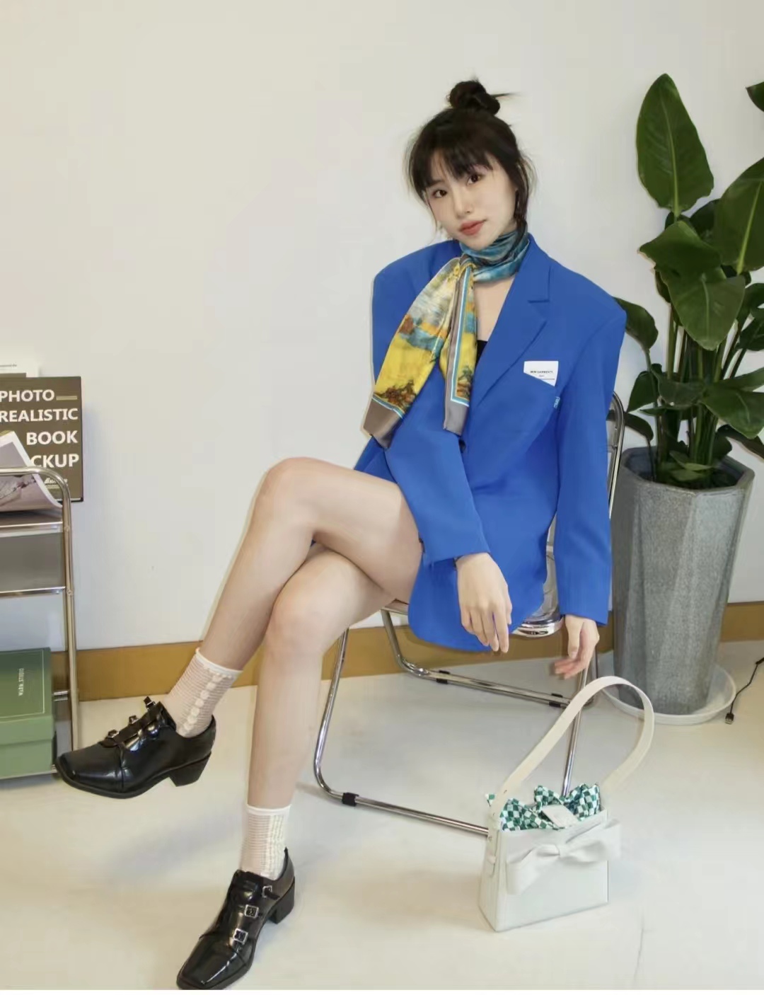 西装外套怎么搭配裙子好看气质,西装外套怎么搭配长裙子冬季