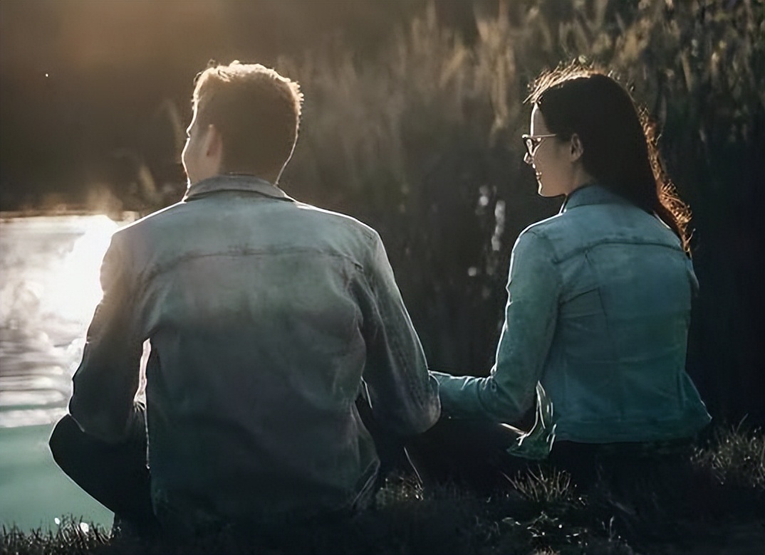 再有本事也不能对这四件事大方,越没本事的人越爱发这样的朋友圈