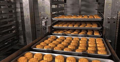 全自动月饼工厂流水线生产,一体化月饼生产线操作