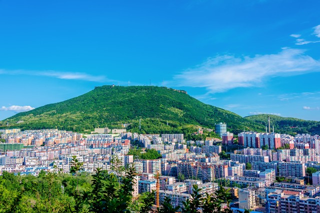 我，在广州当保安，07年在番禺区买下了2间旧房，如今价值300多万