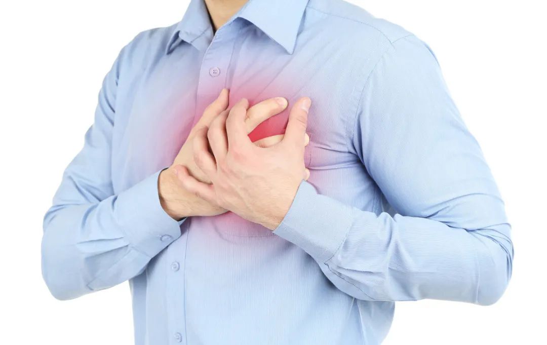 专家解读新冠感染症状,专家感染新冠2周后心肌会有反应