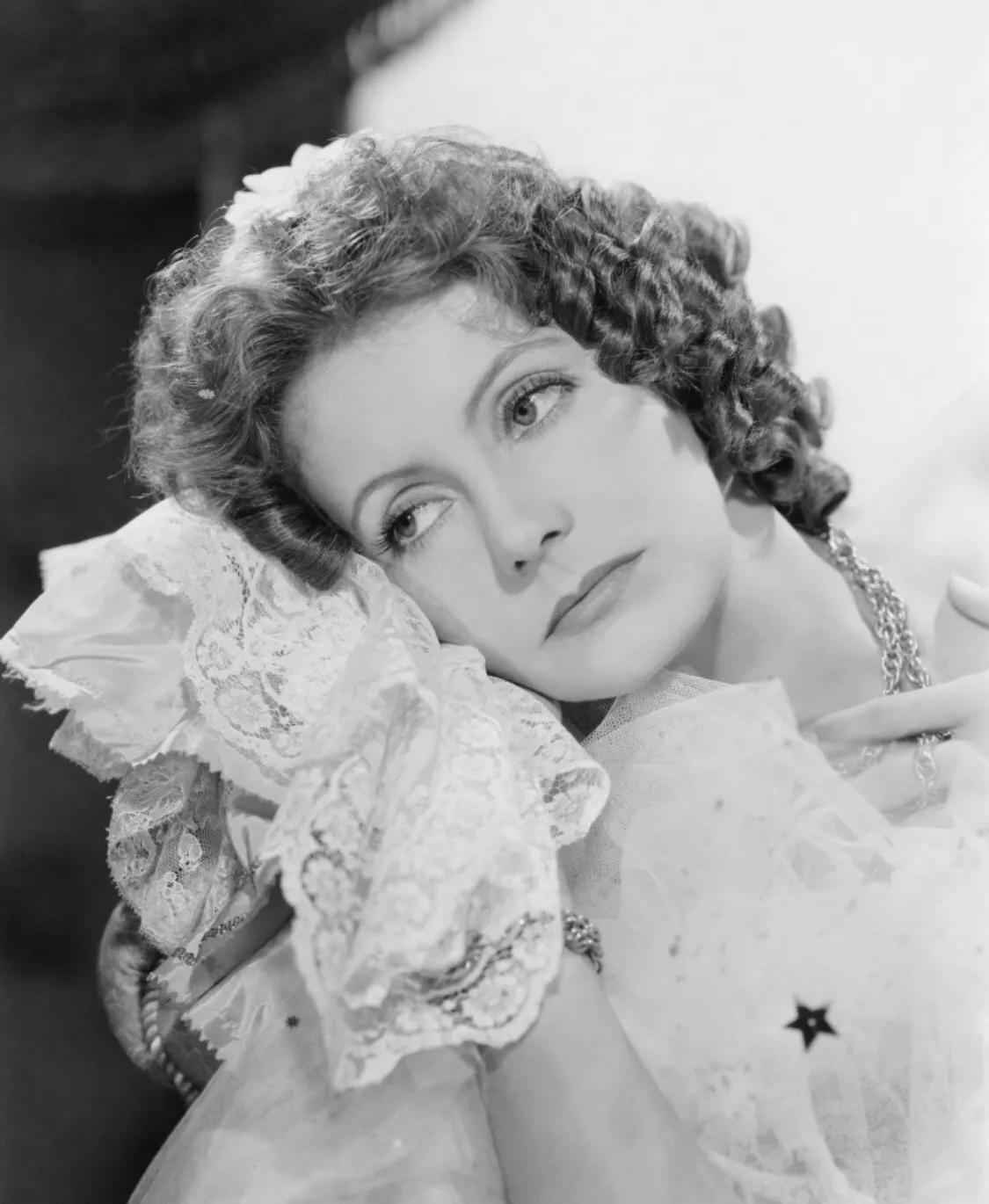 茶花女故事全集完整版,世界名著茶花女解说