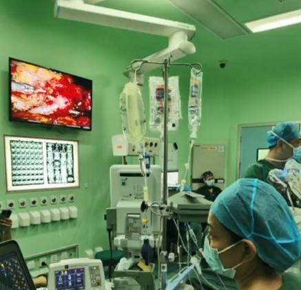 手术还是保守疗法？农村家庭的两难抉择