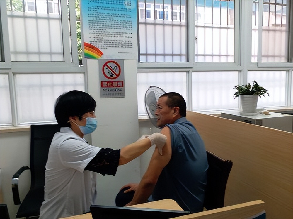 蛇盘疮越长越多怎么办,蛇盘疮腰缠一圈真的会要人命吗