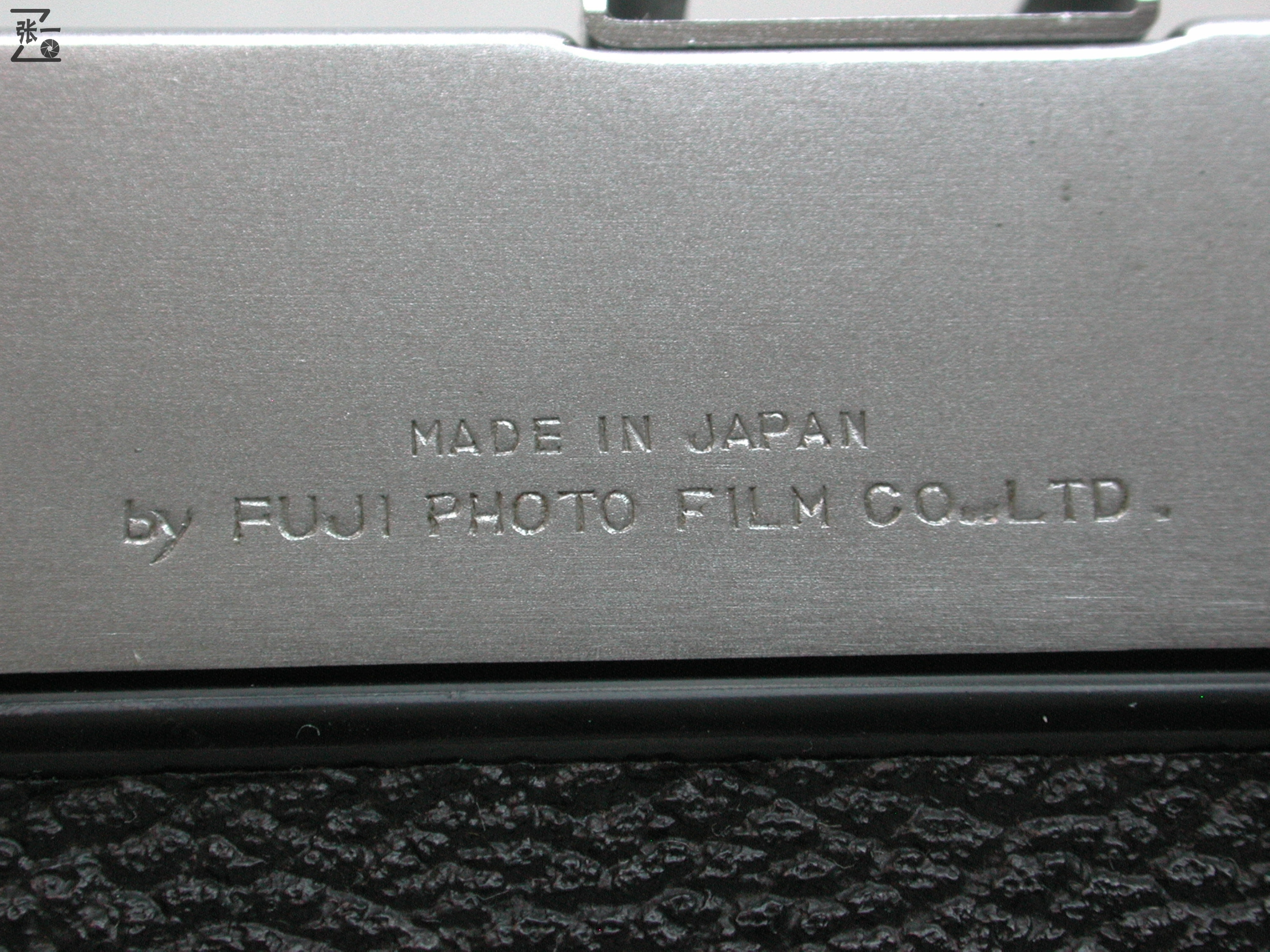 倒片旋钮在机身侧面的日本Fujica35Auto-M旁轴相机!1962年问世