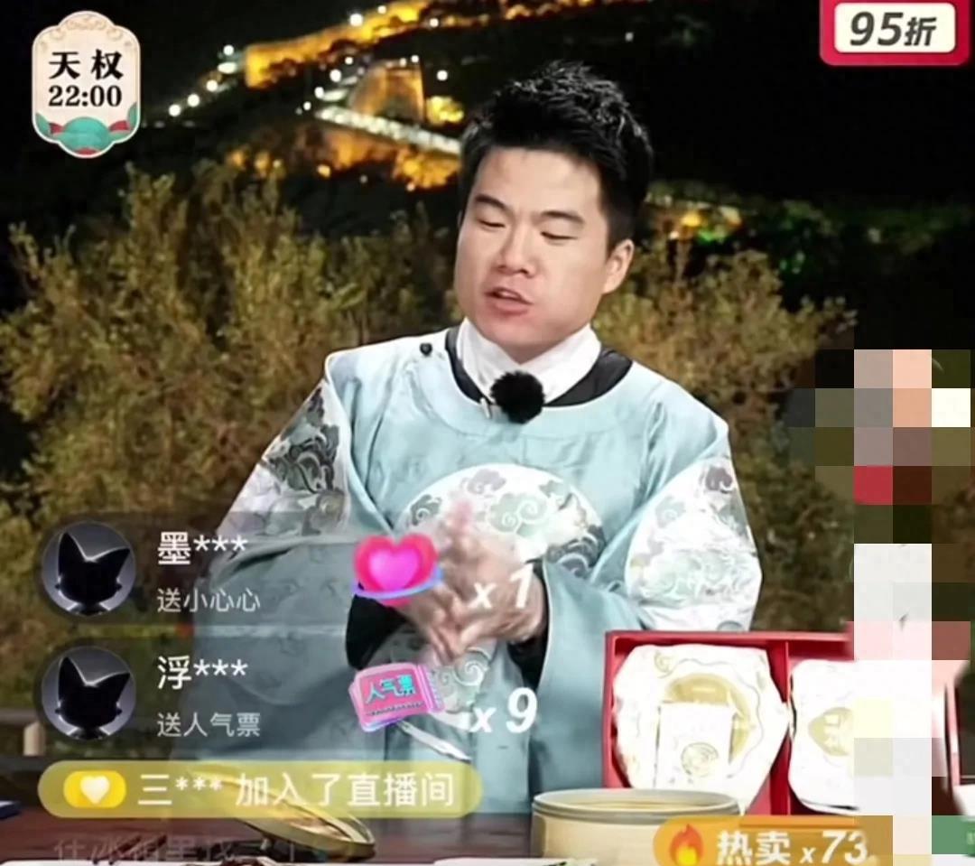 董宇辉吃烤鸭北京专场,董宇辉谈被北京老师评价