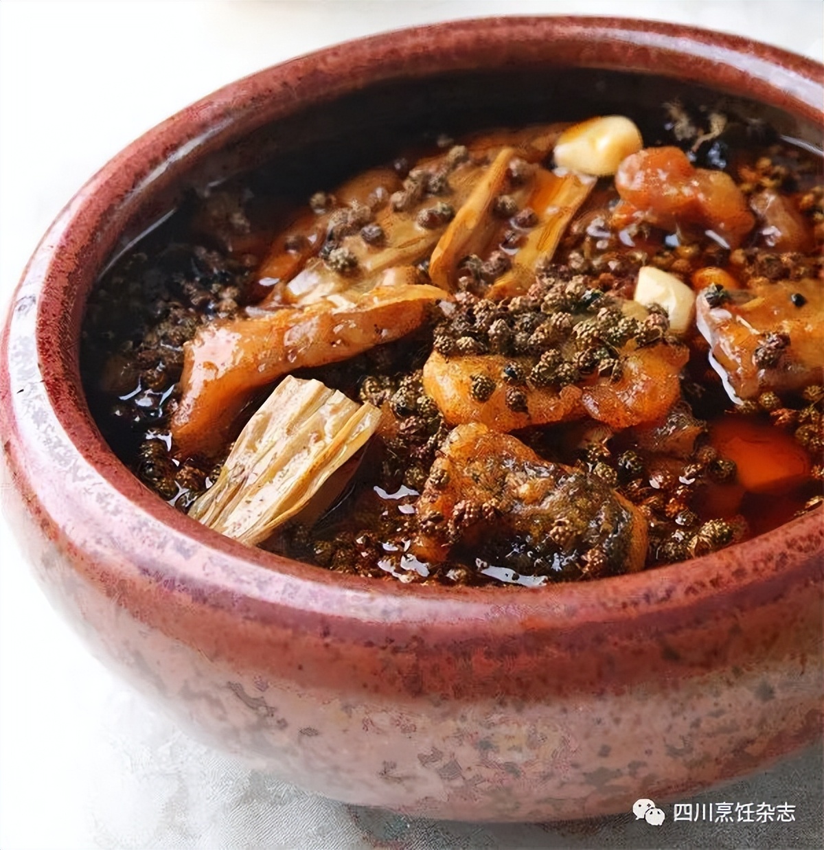 最有情怀的川味菜,又香又辣下饭的辣子鸡