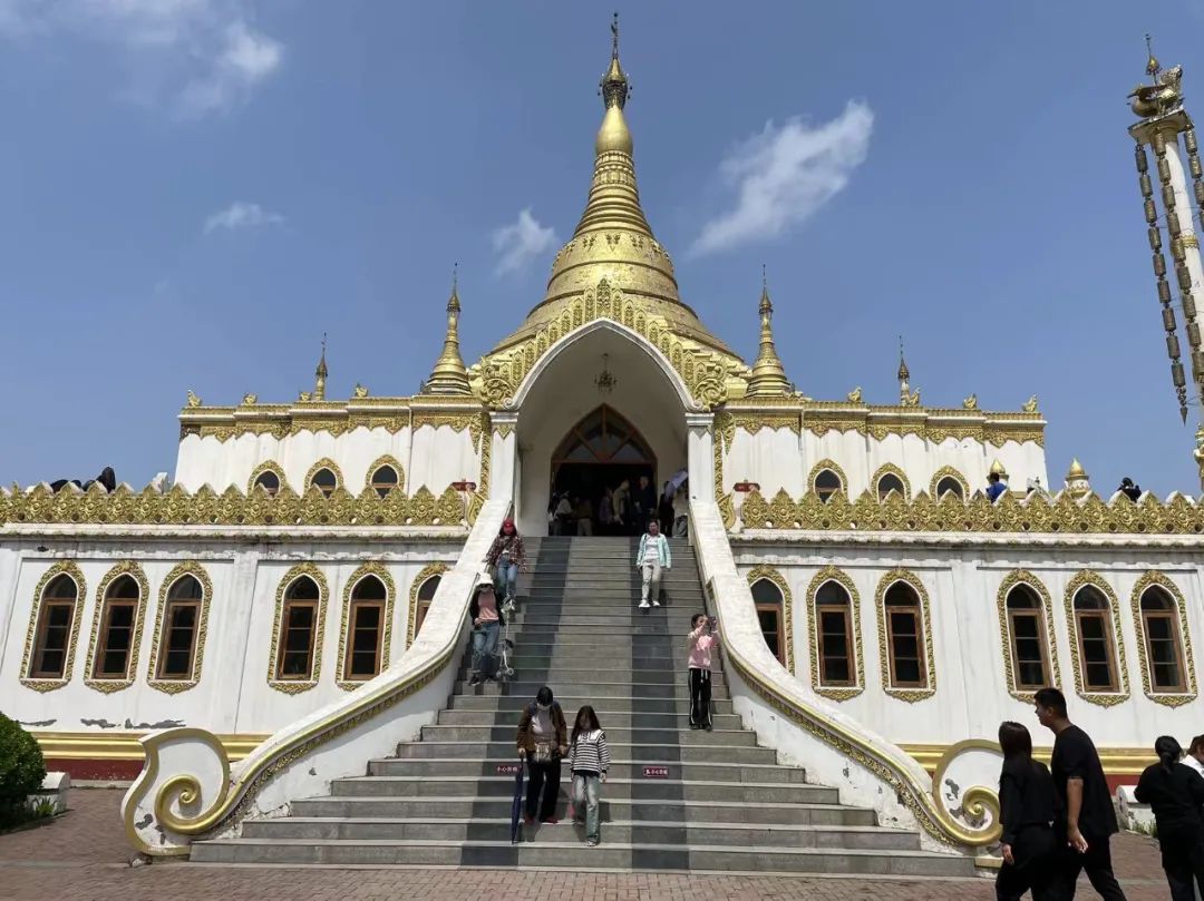 万人爬到白马寺！这样去景区的方式你绝对没见过！