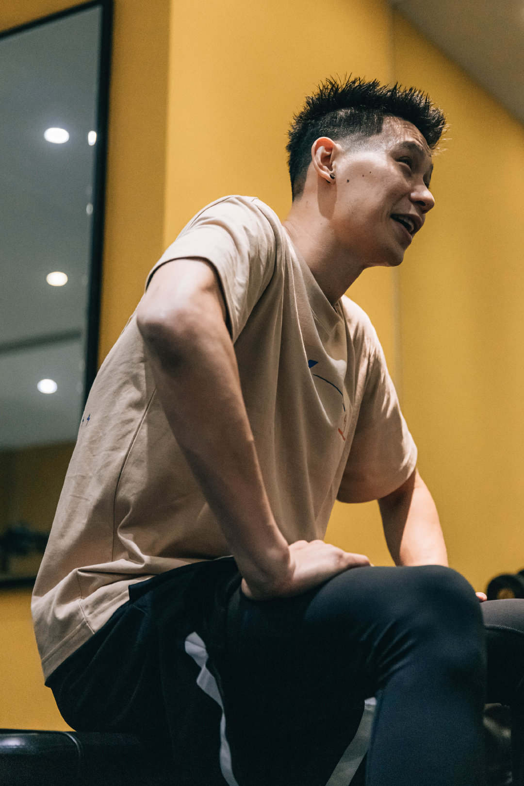 林书豪和阿迪达斯合作的球鞋,林书豪最近代言的篮球鞋