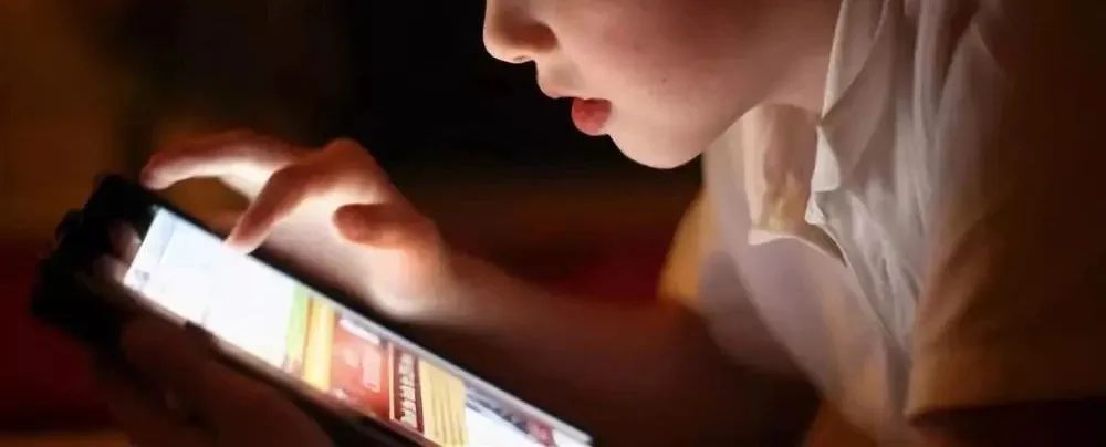 孩子手机上哪些软件危险,警惕孩子手机里的这六个软件