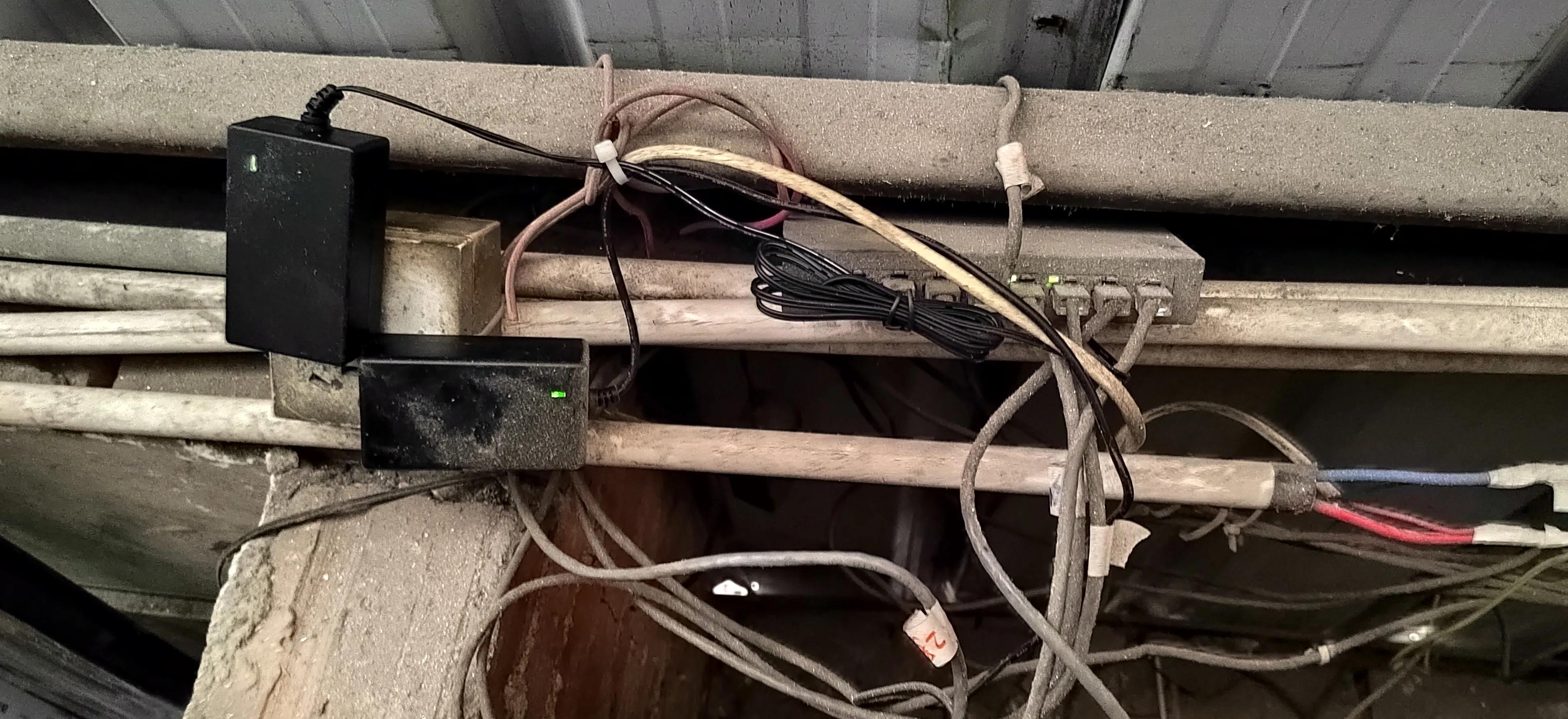 维修监控摄像头无网络视频信号摄像机无画面显示监控头坏了教程