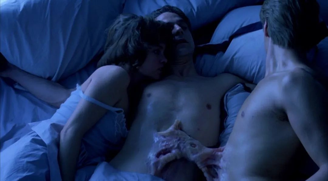 今年戛纳除了汤唯新片，还有这部大尺度科幻恐怖