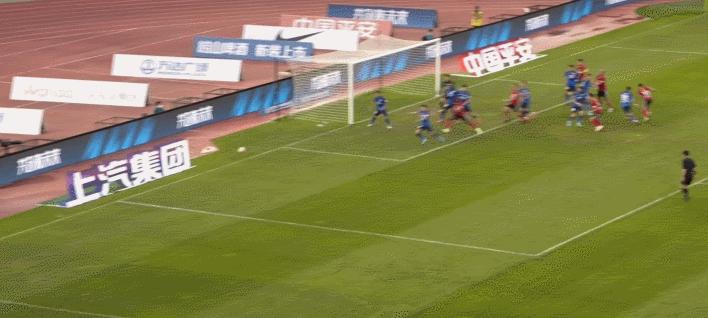 长春亚泰对天津津门虎贝里奇欢呼,萨布里奇近况如何