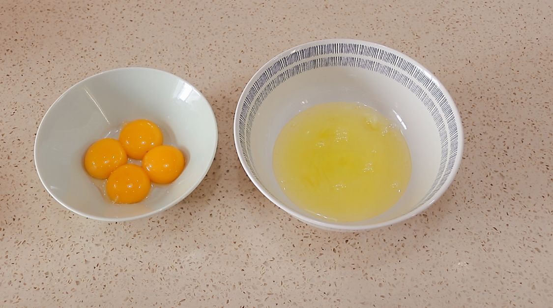 怎么用烤箱做蛋糕不粘锅,做蛋糕用电饭锅不用蛋糕粉