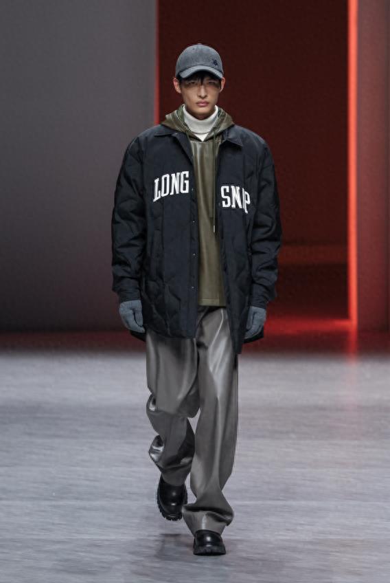 太平鸟绒入新境冬季大秀,太平鸟德绒保暖内衣儿童