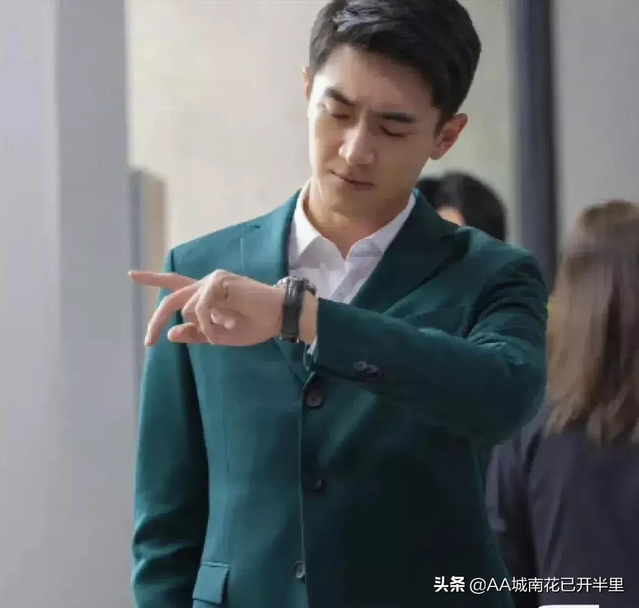 林更新岳云鹏综艺吃螺蛳粉,林更新和岳云鹏海南喝凉茶