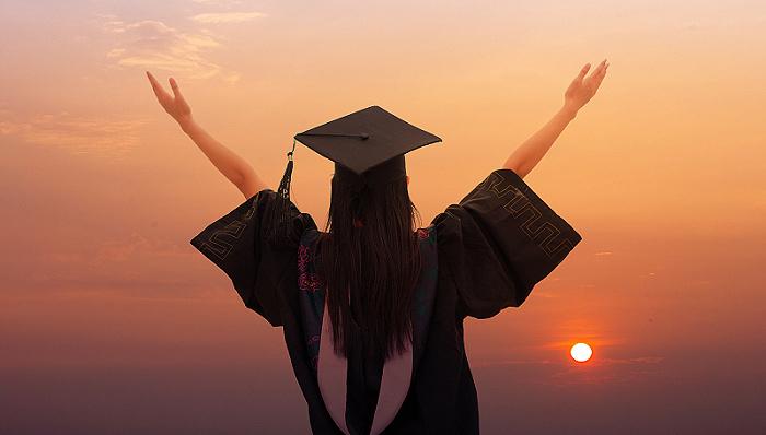 山师师范类毕业生就业难吗,高校毕业生就业状况调查