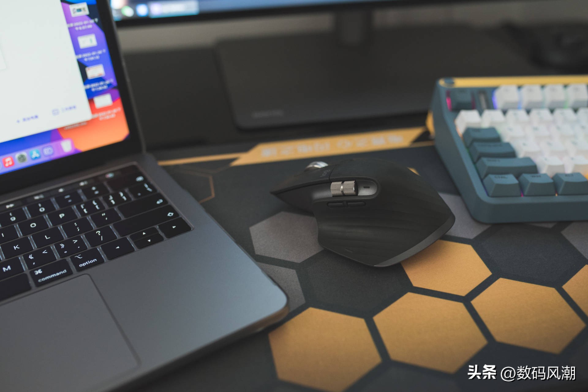 晒出心目中的桌搭工作台，十件新老数码单品，总有一件你会想入手