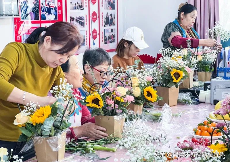 三八节巾帼绽芳华,巾帼绽芳华三八节医院演讲