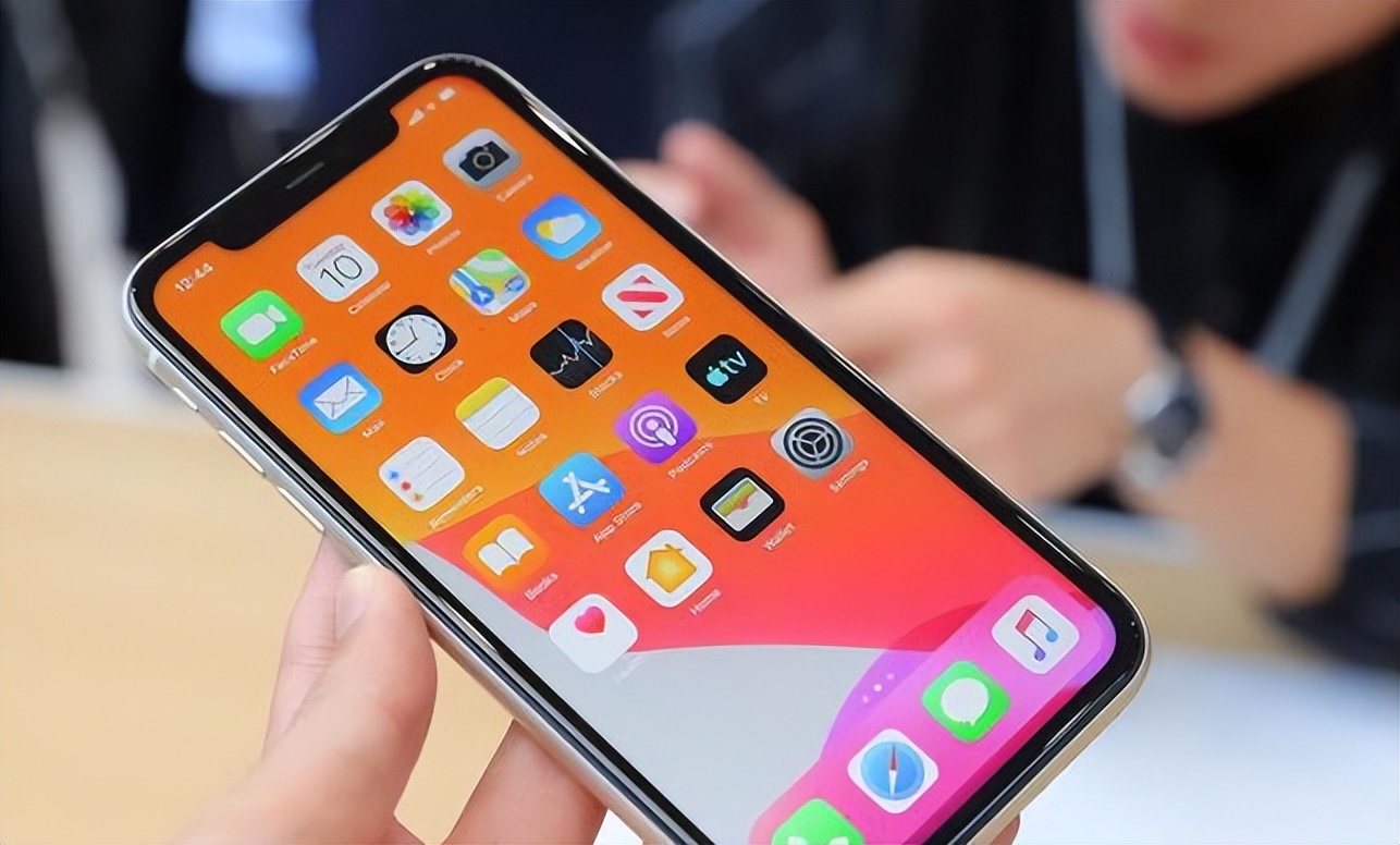 苹果长按关机键关不了机怎么回事,苹果11卡住不动也关不了机怎么办