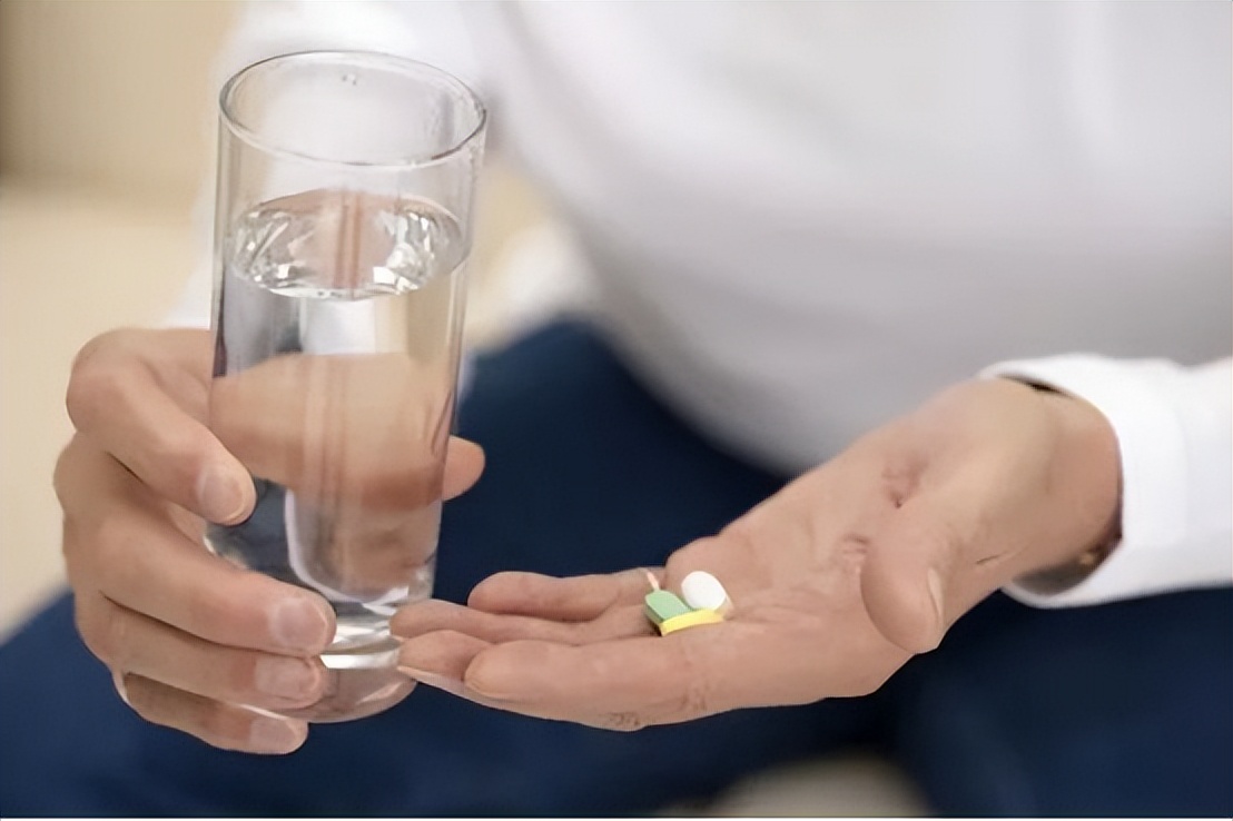 服阿莫西林需要皮试吗,头孢左氧氟沙星甲硝唑能一起吃吗