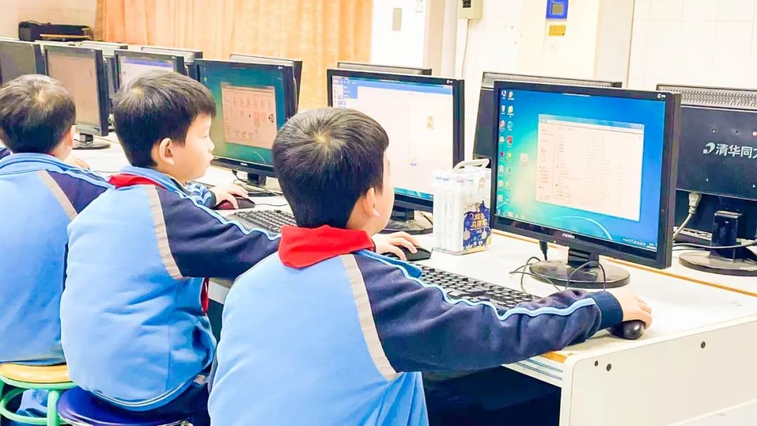 东莞市塘厦镇林村小学校园,东莞市塘厦镇林村小学