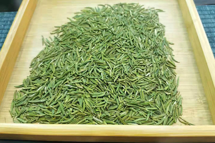 创业艰难百战多，砥砺前行黔农奉