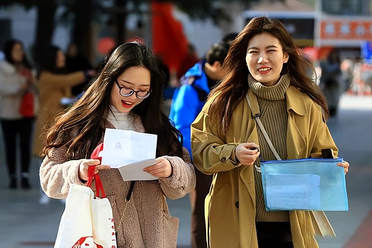 应届生除了考公考研还能干嘛,没找好工作该去考公考研吗