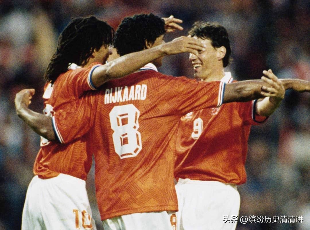 人生不过几届世界杯新华社,人生不过几届世界杯是谁解说的