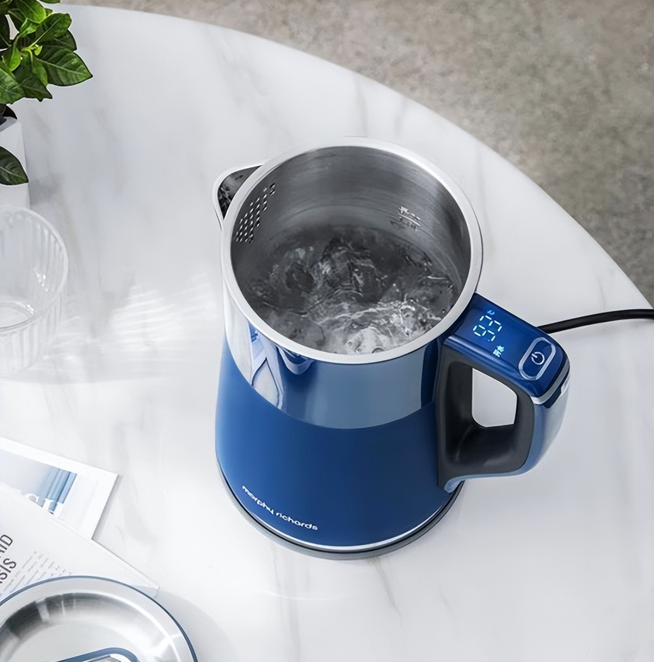 河南发现一户人家厨房，那叫一个先进！拍照给大家瞧瞧，真高级！