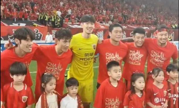 张琳芃超燃瞬间,张琳芃禁区解围集锦