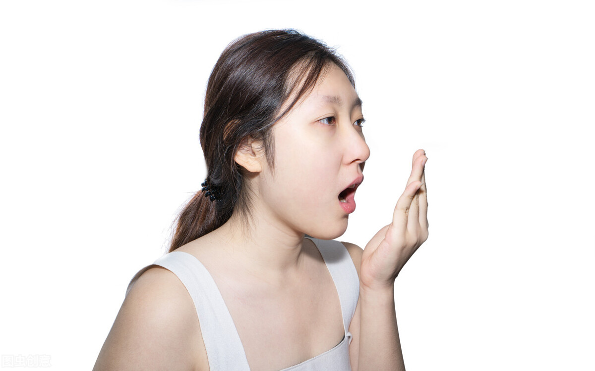 胃病引起的口臭如何治疗,胃病引发的口臭的治疗方法